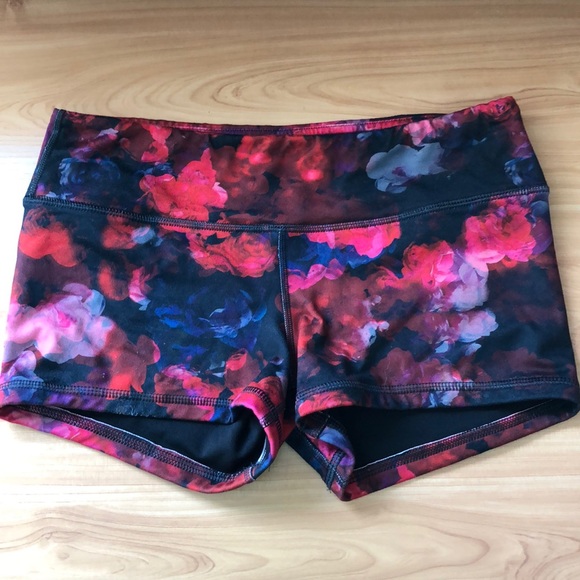 Fleo Pants - Medium FLEO Shorts (worn once)